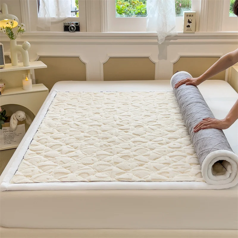 Jacquard Mattress Velvet Bed Mat Cover Warm Bedsheet Simple Style Mattresses Home Topper Mattress топпер матрас (No Pillowcase)