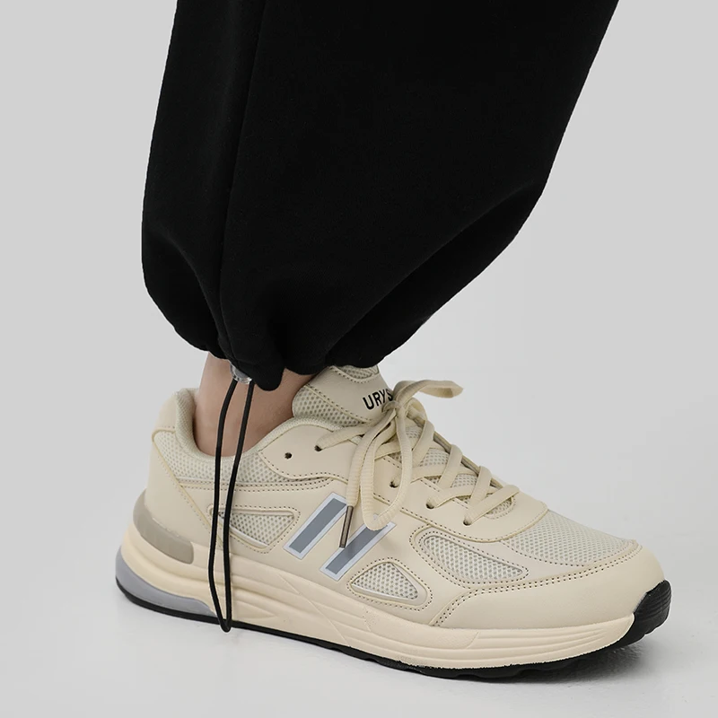 Рисунок 3 - Мужская модная спортивная обувь для бега