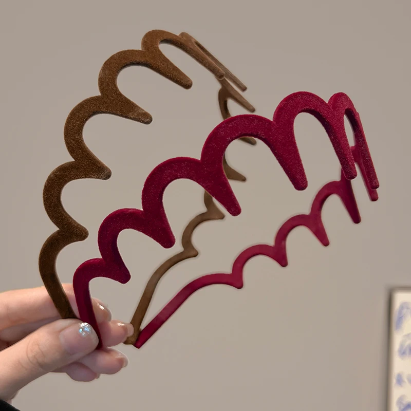 Korean Women Hair Comb Non-Slip Headband Velvet U Shape Hair Hoops Fixed Teeth Fluffy Top Hair Bands Headwear Hair Accessories