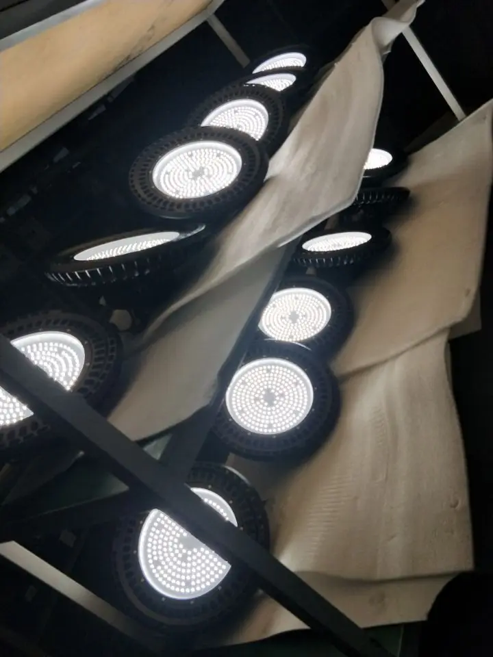 waterproof industrial 100w 150w 200w ufo led high bay with hood