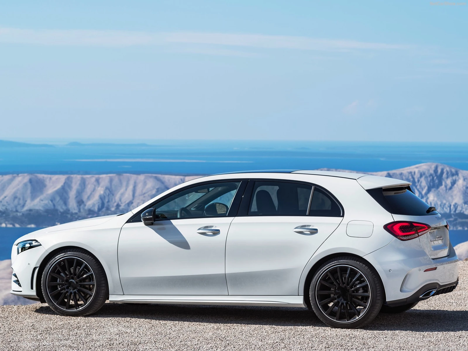 메르세데스 벤츠 W177 A클래스 A180 A200 A220 A250 A260 A35 A45 AMG 2019-2024 해치백용 외부 윈도우 트림 웨더스트립 스트립