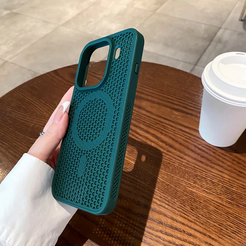 Magnetic Honeycomb Heat Dissipation Cooling Phone Case
