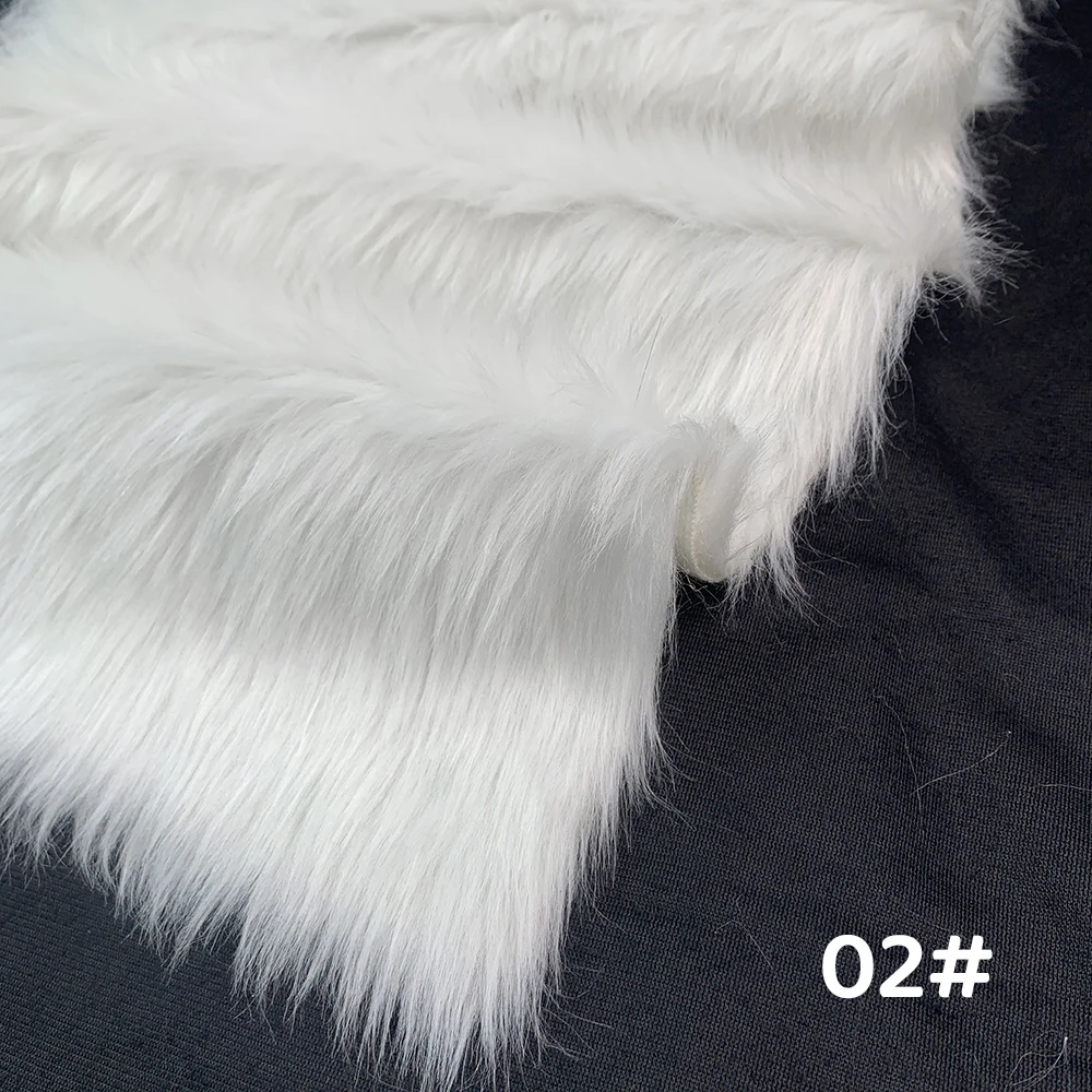 Luxurious Faux Fur Fabric - Medium Thickness, 2.5cm Long Pile, 30x50cm, Ideal for Cosplay and Creative Projects