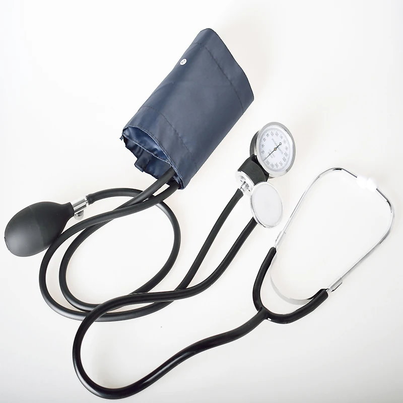 Aneroid Blood Pressure Monitor BP Upper Arm Sphygmomanometer Manual Blood Pressure Stethoscope With Zipper Bag For Adult 3