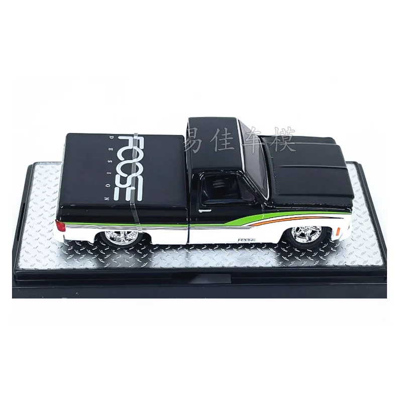 다이캐스트 스케일 1:64 모델 1973 Chevy Cheyenne 슈퍼 시뮬레이션 합금 자동차 모델 금속 차량 컬렉션 디스플레이 선물 장난감