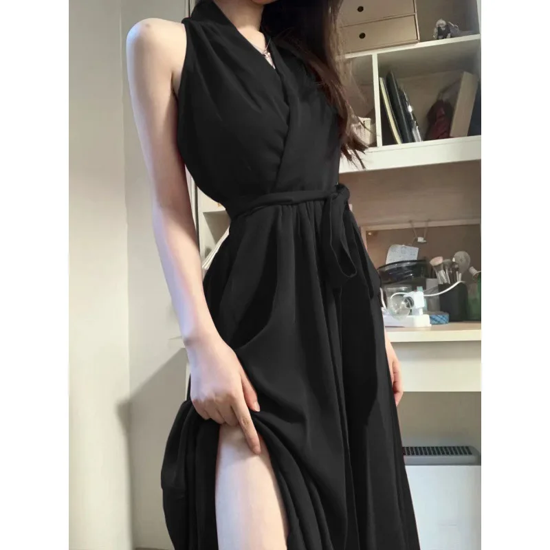 

Shpmishal Pure Desire Style Sleeveless Hanging Neck Dress for Women 2024 New A-line Waist Tie Slim Fit Mid Length Dresses