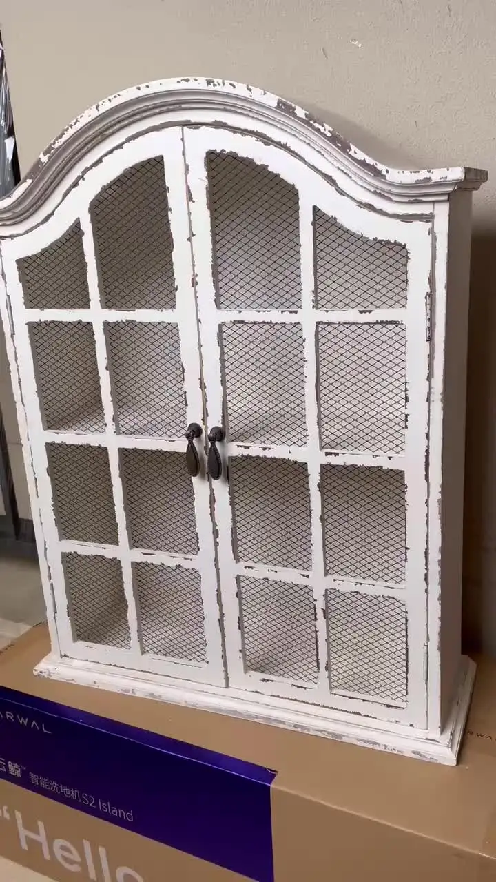 農家装飾ヴィンテージ白い手作り木製カウンタートップ、メッシュドア