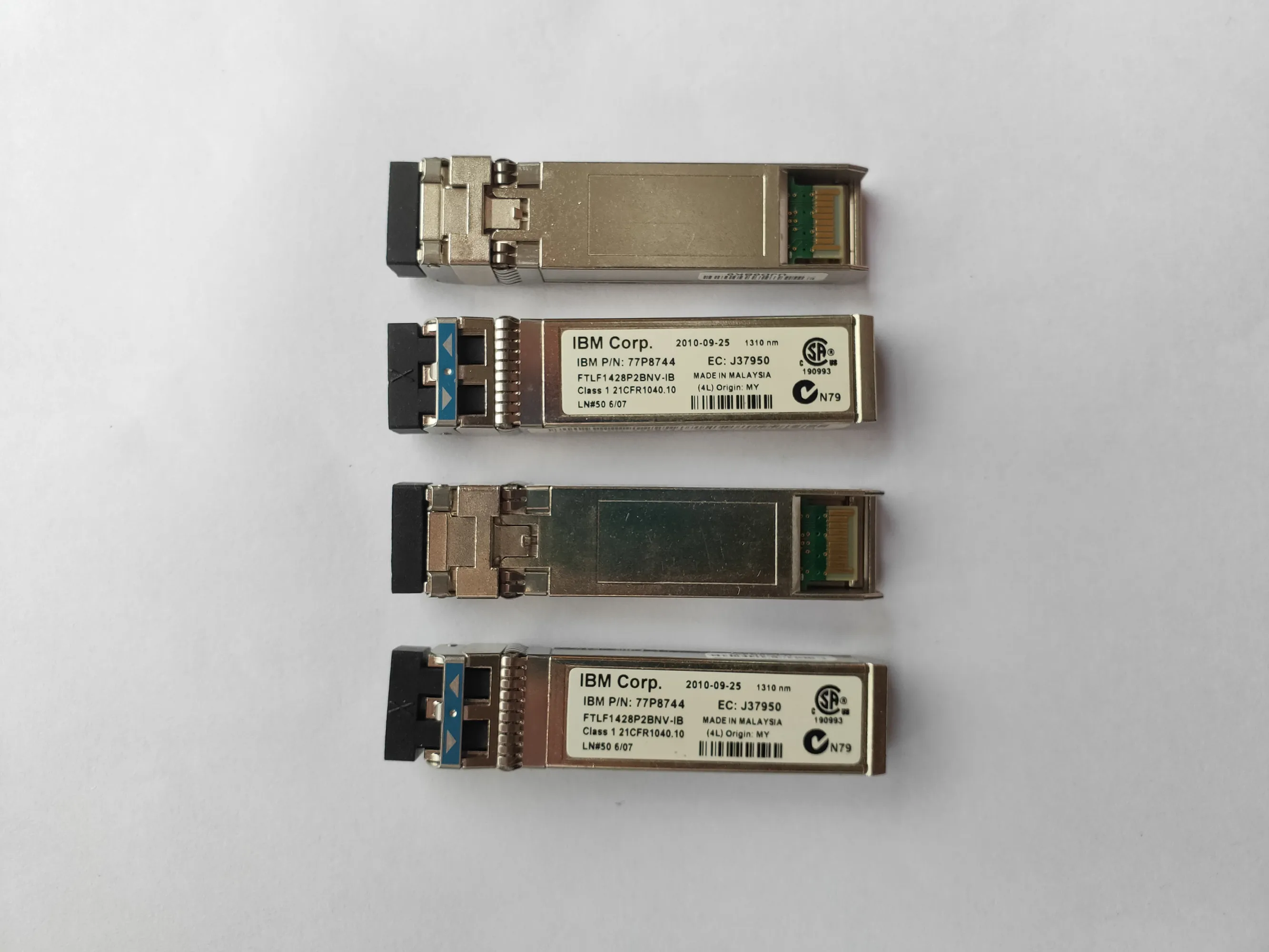 Module IB-M 8GB SFP Optical Fiber FTLF1428P2BNV-IB J37950 77P8744 1310NM 8G 10KM/I-BM Sfp Fiber Switch Transceiver