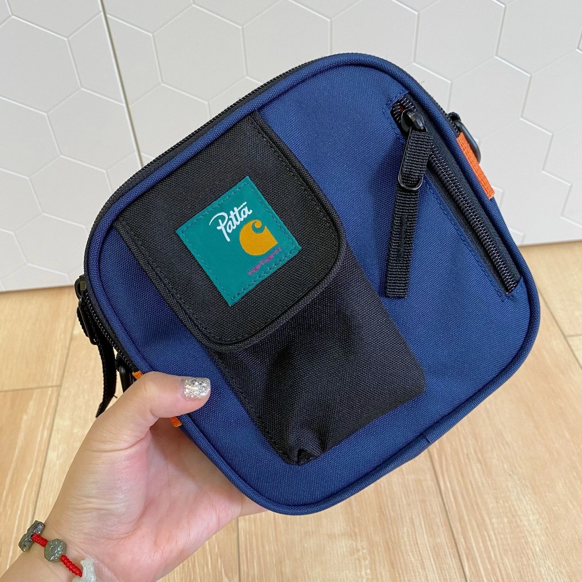 7C746C37-DD74-4965-87F5-D2CAC2