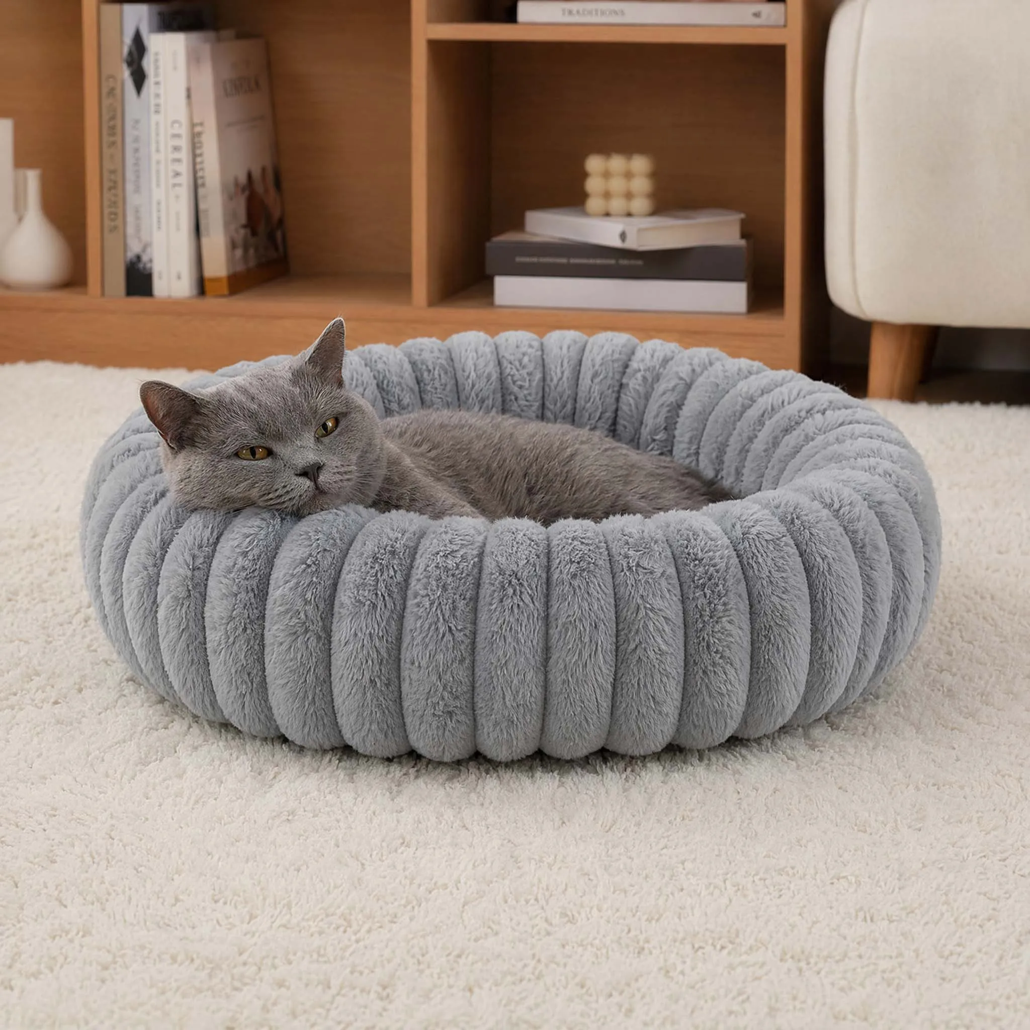 Ultra Soft Round Donut Pet Bed For Small And Medium Cats And Dogs_voghion.com