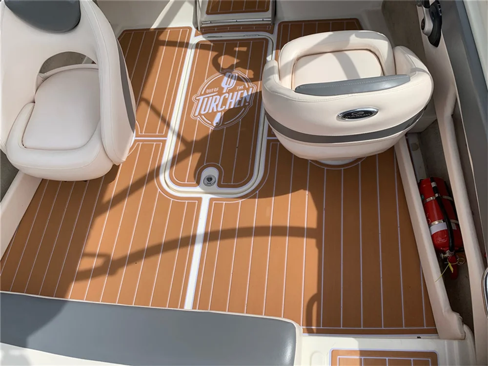Tapis de sol en faux teck en EVA Maxum 1900 SR3 2008 plate