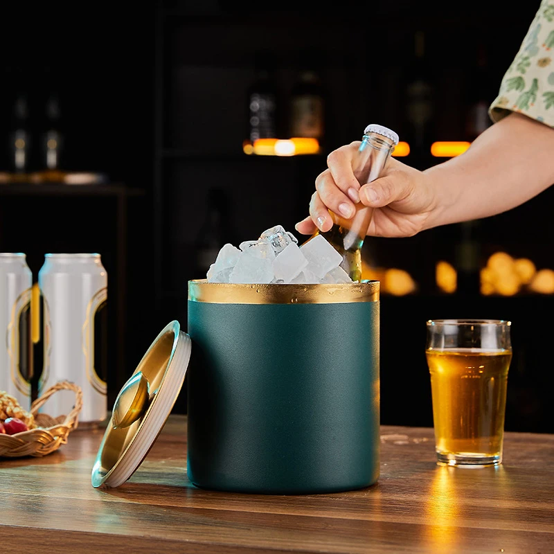 Ice Bucket 1.7L Large Capacity Stainless Steel Ice Bucket Vacuum Insulation Belt Cover Cold Insulation Professional