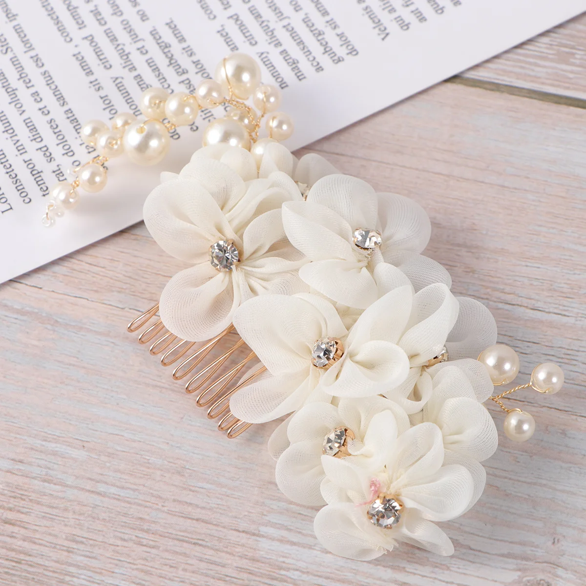 

Wedding Hair Comb, Artificial Flower Hair Barrettes Pearl Rhinestone Bridal Hair Clip for ( White )