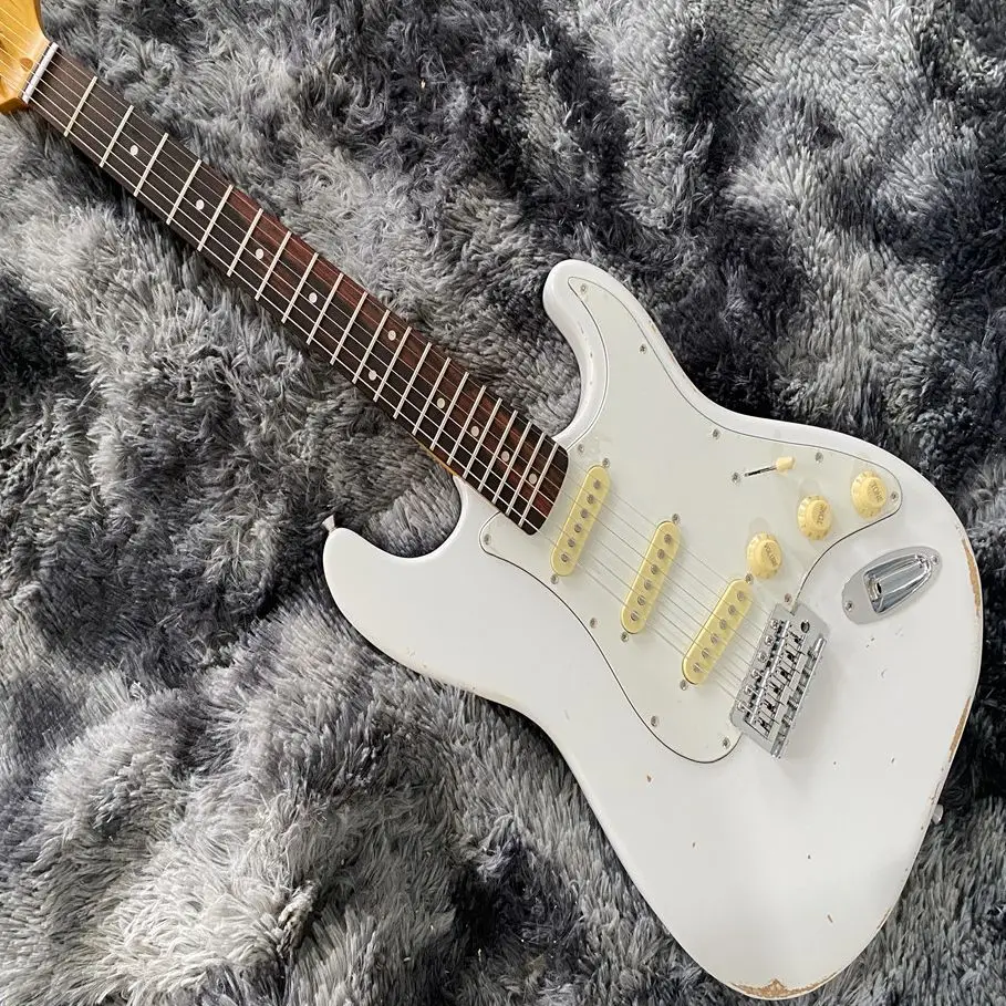 

6-string retro Electric guitar, white retro color, chrome plated rosewood fingerboard cream pickup, free of charge