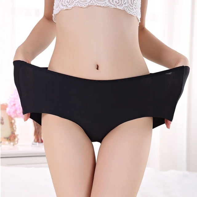 Elegant Lace High-Waist Boyshort Panties