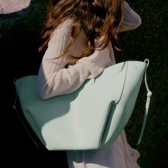 Women's Luxury Cowhide Large Capacity Tote Bag Fashion Trends Pleated Hand-held Shoulder Bag Purses And Handbags 2