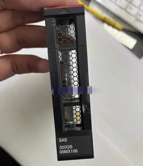For 7XB7A00063 00MX106 300G 10K 12Gb SAS 3 5 SR550 SR650 hard drive