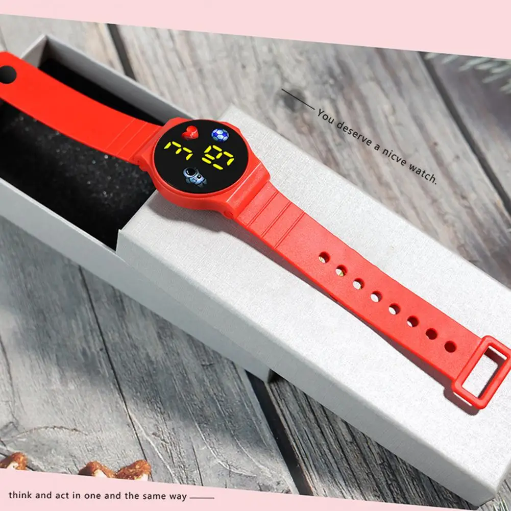 

Fashion Wide Application Electronic Watch Push Buckle Design Number Display LED Astronaut Electronic Watch Precise Time