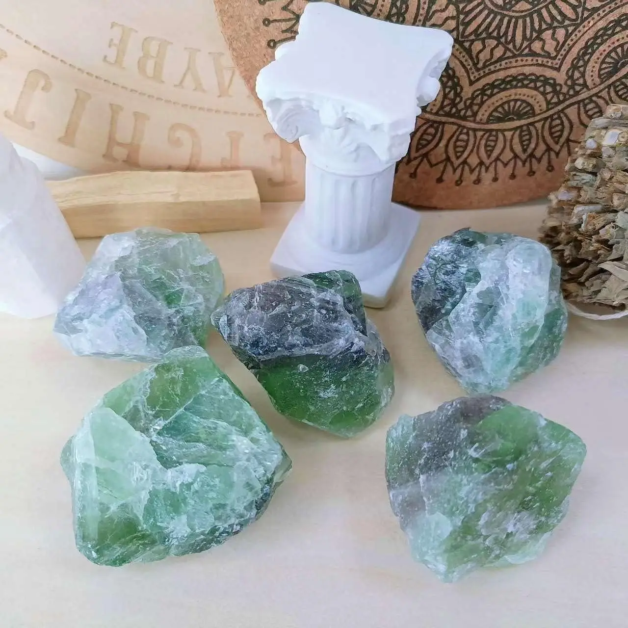 Natural Quartz Crystal Stones Colored Fluorite Ore Fluorite Irregular Shape Real Mineral Rock Reiki Healing Specimen Home Decor
