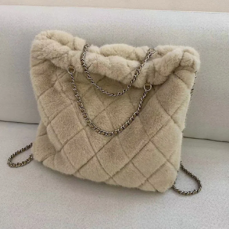 thumbnail image 1 of Bolsos de moda 2023 para mujer, bolsos de diseñador de lujo con entramado de diamantes de lana de cordero, bolsos de mano para mujer, bolsos cruzados de hombro de moda, mochilas, 1 of 4