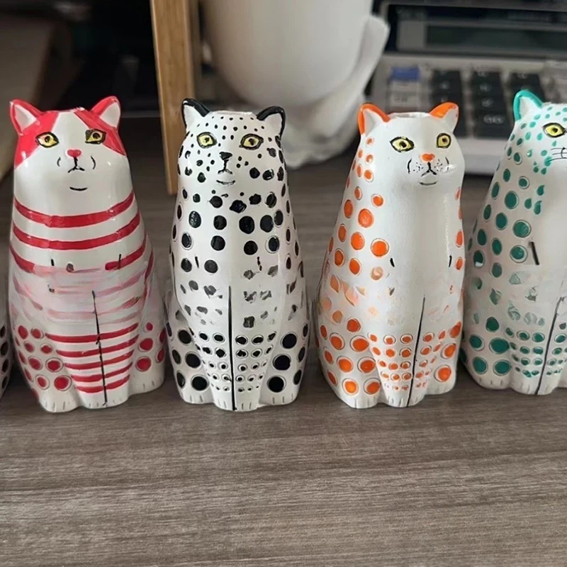 1PC Vase | Resin Crafts Polka Dot Cat Vase For Cat Lovers 5