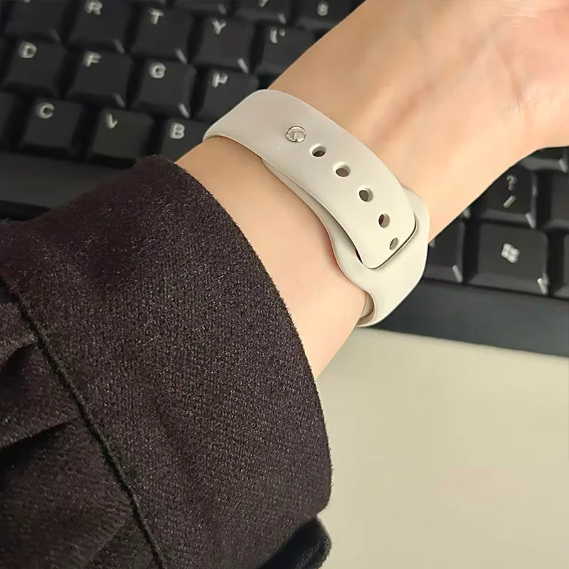 รูปสินค้า สายนาฬิกาซิลิโคนยืดหยุ่น สำหรับ Apple Watch ทุกรุ่น