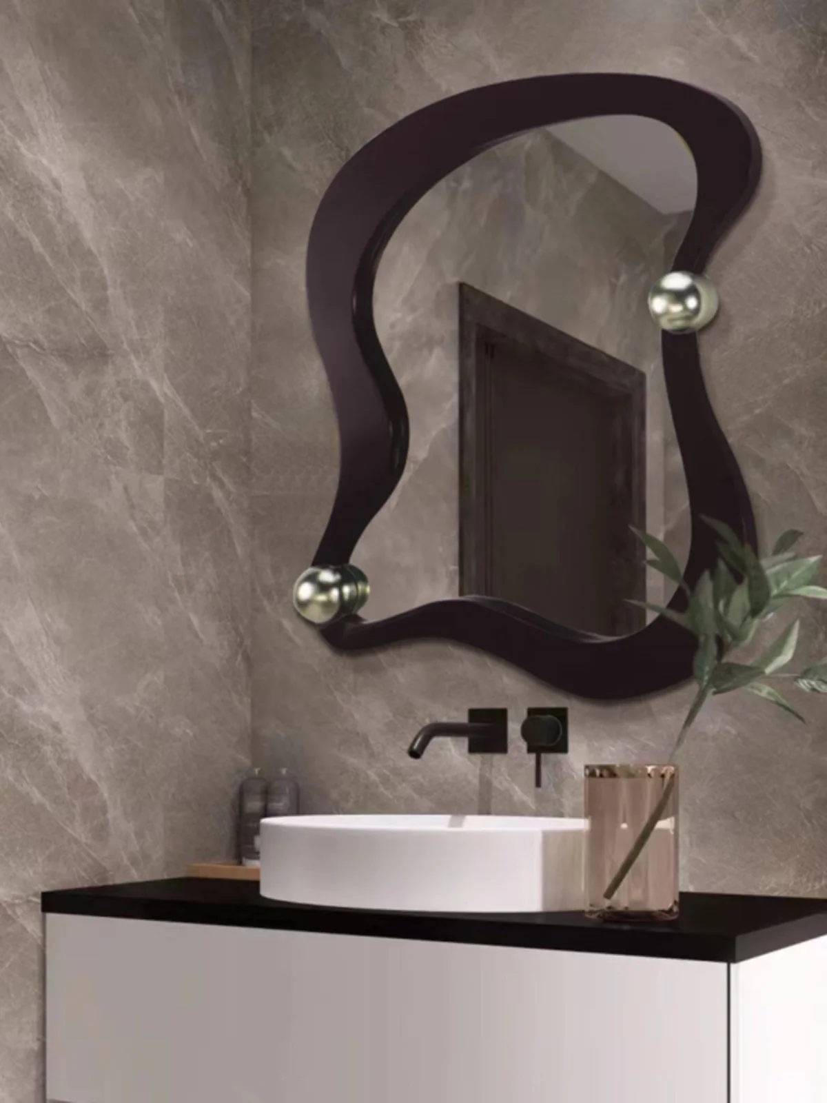 

Customized irregular hotel mirrors, anti fog bathroom mirrors, LED makeup mirrors, minimalist and high-end