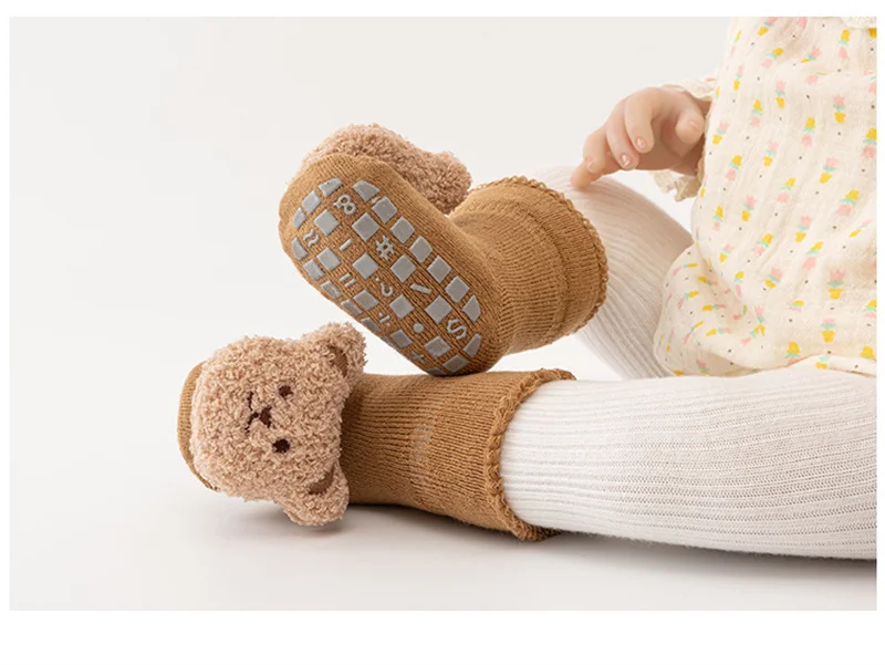 Chaussettes antidérapantes  Chaussettes maison pour enfants