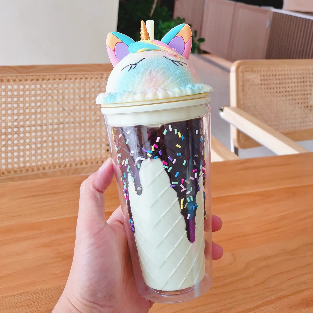 Unicorn Cups With Lids and Straws: Unicorn Plastic Drink Cups