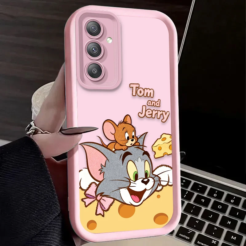 Charming Tom and Jerry Cartoon Character Phone Case