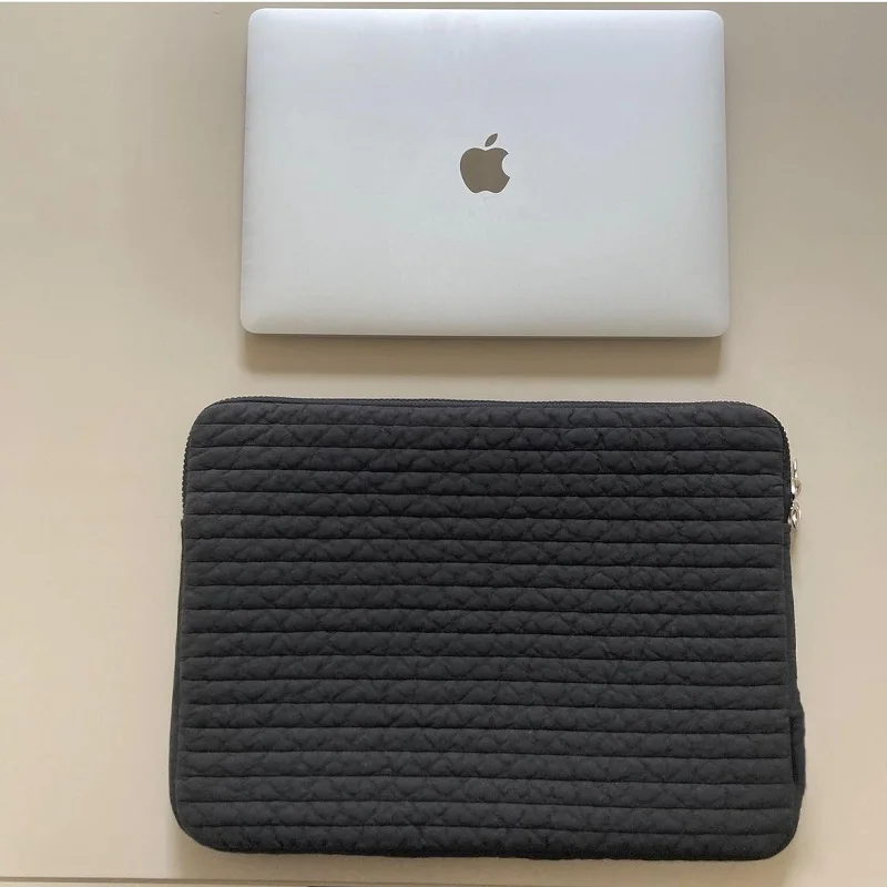 Solid Color Lightweight Tablet and Laptop Sleeve