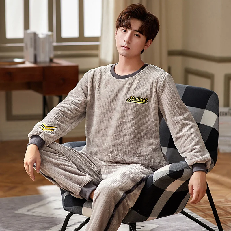 2020 New Coral Velvet Pajamas Men's Autumn Winter Long Sleeve  Flannel Thickened Simple Large Size Warm Home Clothes