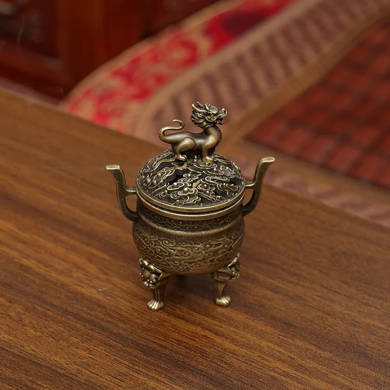 Creative Mini Aromatherapy Furnace, Home Indoor Zen Tea Ceremony Decor, Chinese Metal three legs Shape Small Incense Burner, 1Pc