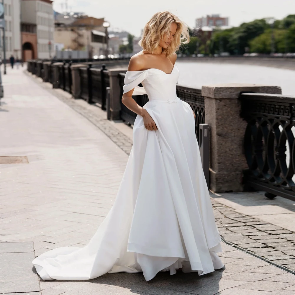 

Classic Satin A-Line Wedding Dresses Strapless Off Shoulder Sleeves Bridal Growns Bow Floor Length Open Back Vestidos De Novia