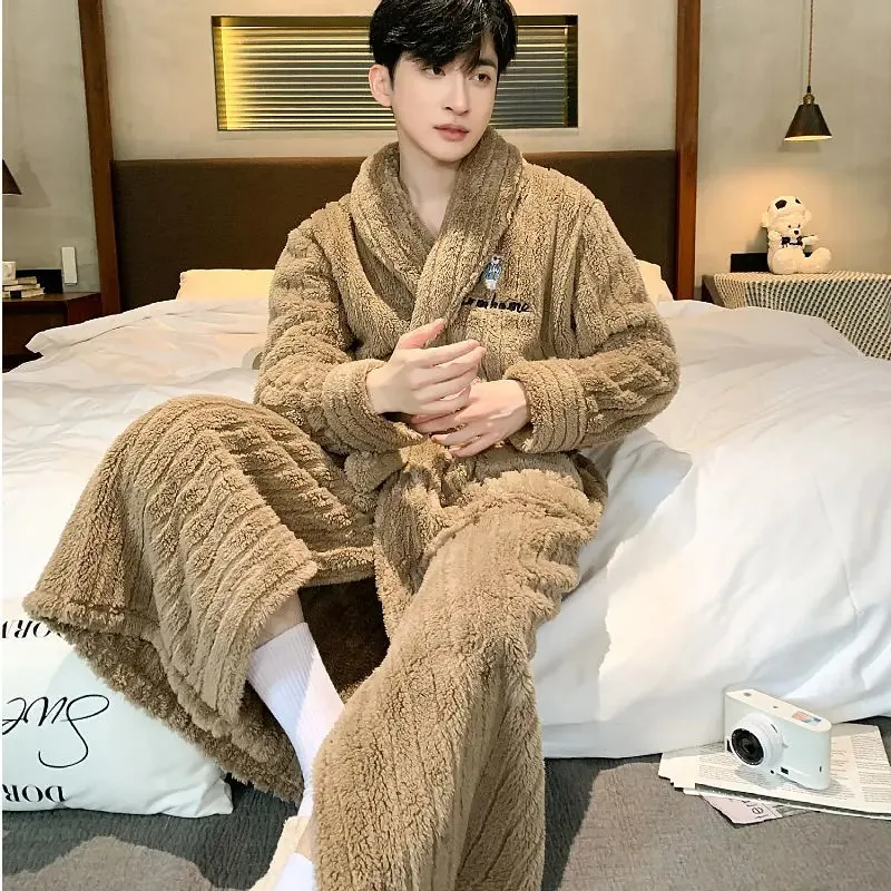 Long Nightgown for Men Coral Velvet Bathrobe Long Sleeve Pajamas for Male Autumn Winter Thickened Warm Flannel Bathrobe Homewear