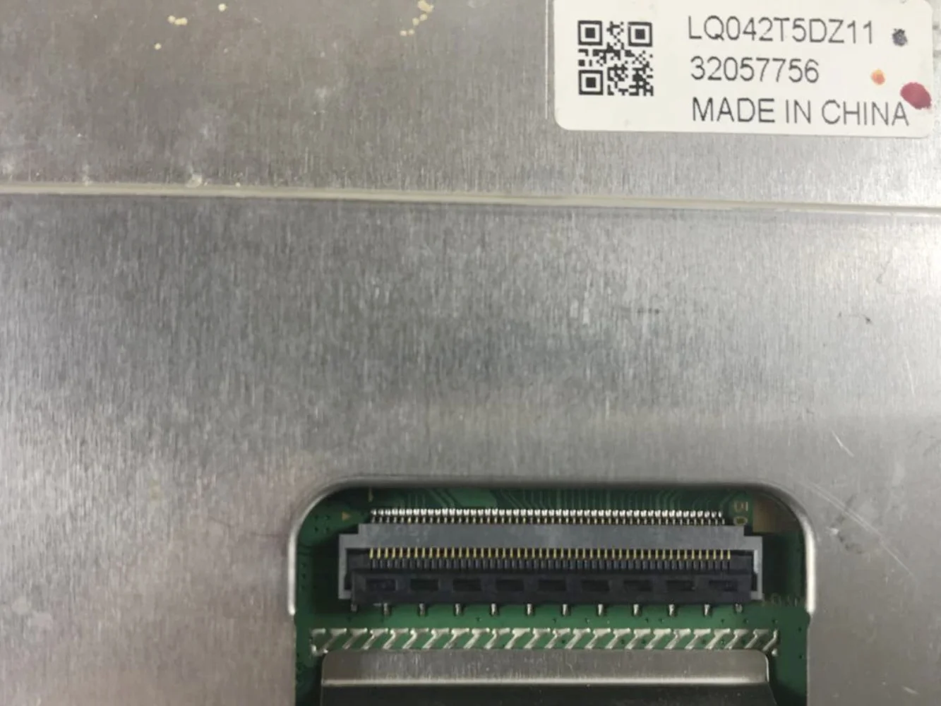 Рисунок 5 - ЖК-экран LQ042T5DZ11