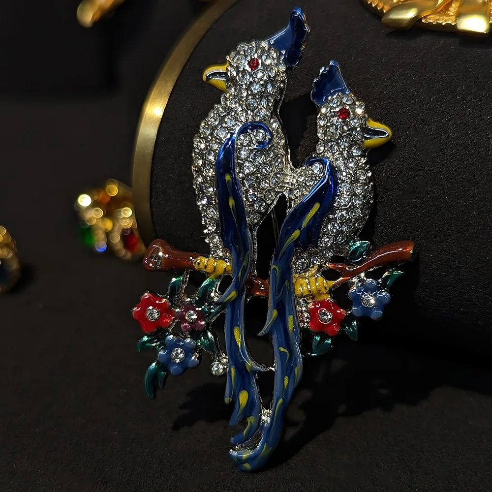 

European and American Vintage Fashion Luxury Brooch Rhinestone Set Corsage Pin Women's Jewelry