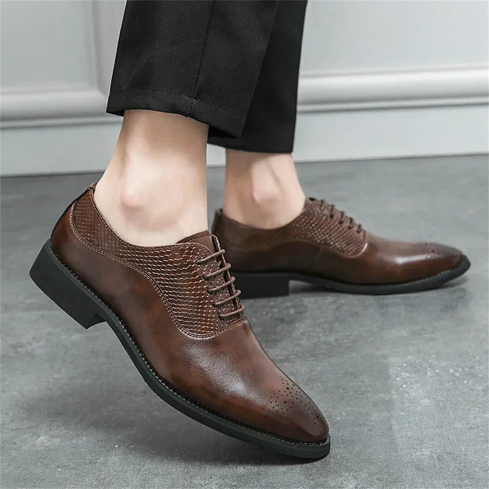 Leather Men Luxury Business Oxford Breathable Patent Leather Formal Shoes Plus Size Man Office Wedding Flats Male Black Sneaker