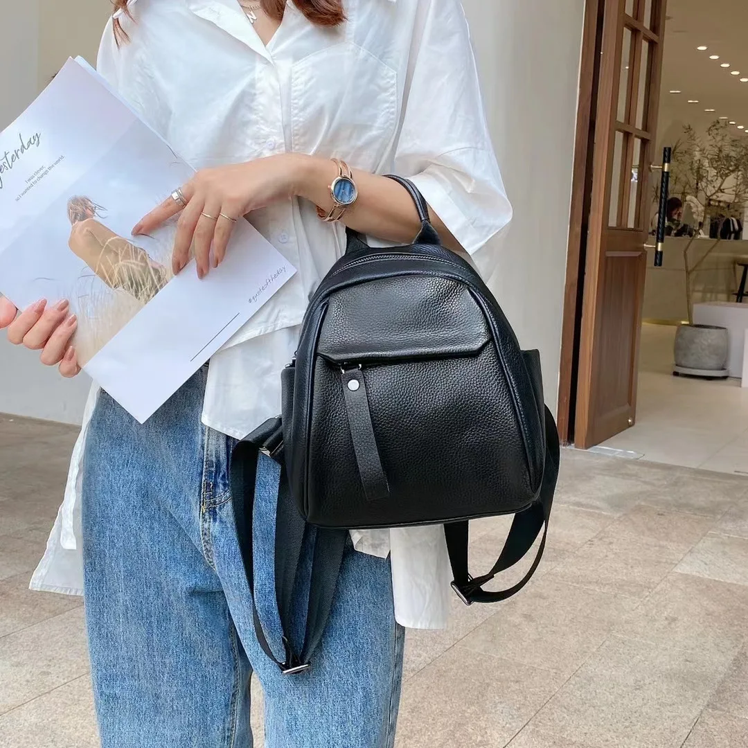 New women's top layer cowhide classic Backpack Large capacity lychee print Genuine leather Knapsack