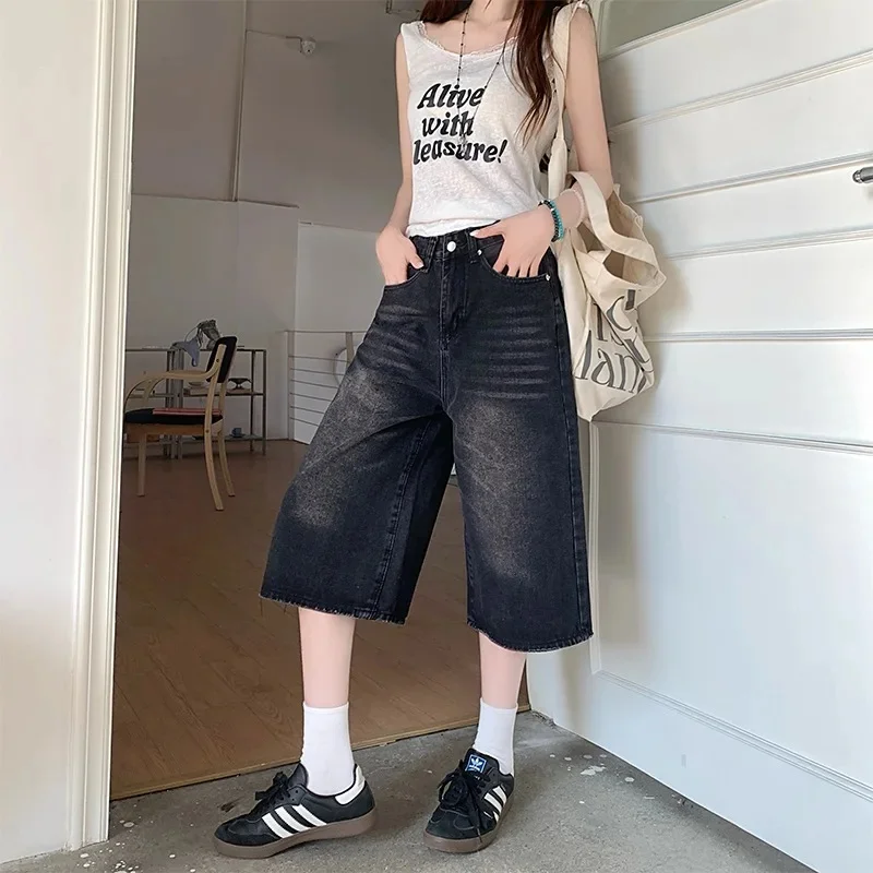 Black and gray [high quality version]]