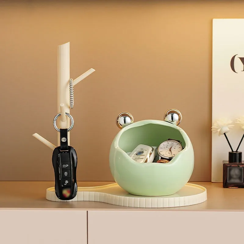Luxury Cartoon Ornaments Ashtray Figurines Wine Rack Home Gift for Living Room Key Storage Decor Ornament Candy Container