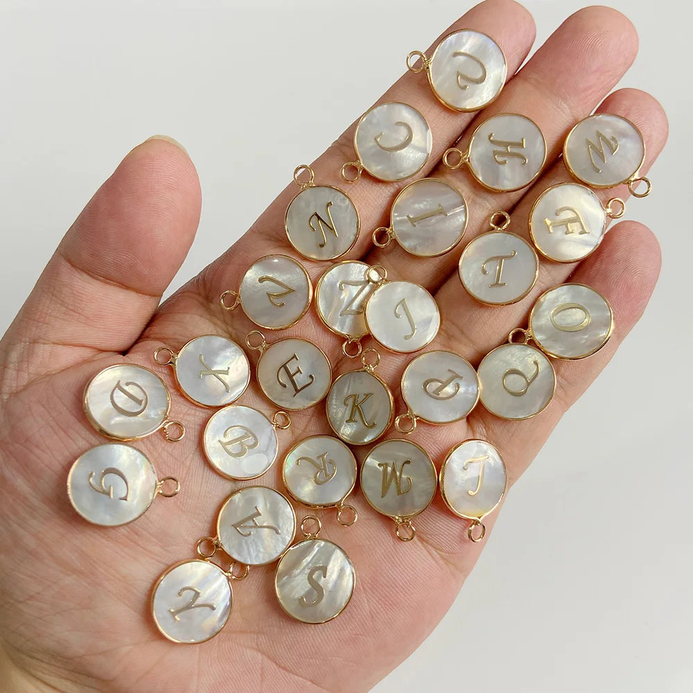 Fashion 26/set Letter Pendant Round Mother of Pearl Shell Alphabet Charm for Jewelry Making Necklace Earring Accessory Supplies