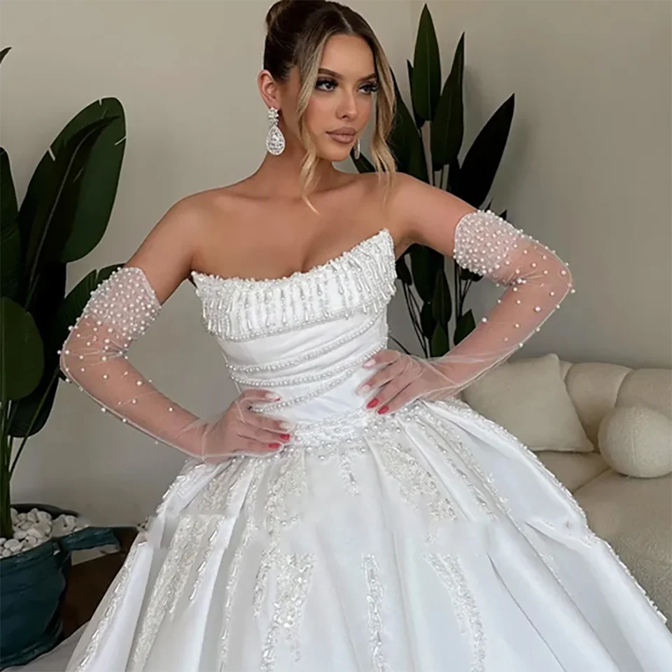 Maßgeschneidertes Elegantes Brautkleid mit Bootshalsausschnitt und Paillettenbesatz 2026 Rückenfreies Illusion-Kleid mit Schleppe aus Tüll – Detail 3