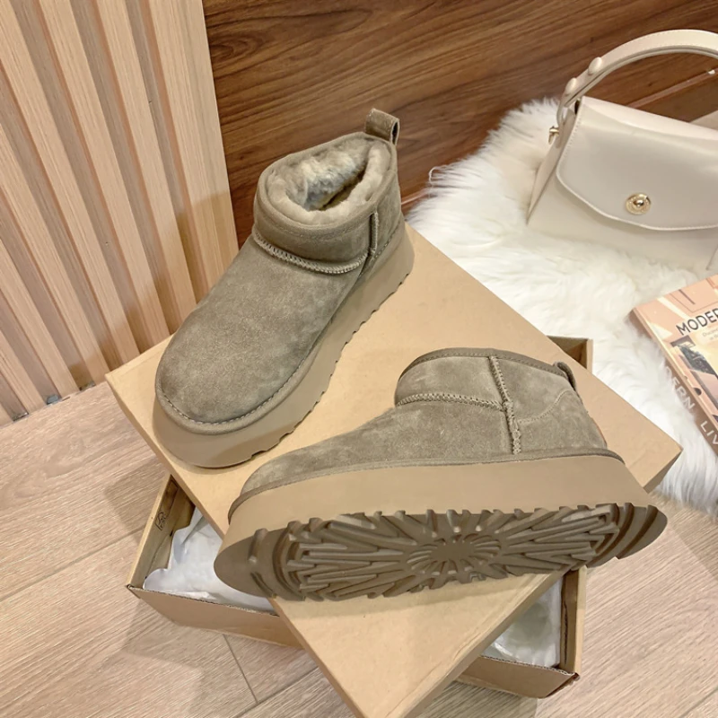 2024 Sheepskin Wool Comprehensive Anti-skid Snow Boots Women's Mini Short Boots Warm Winter Thickened Women's Shoes Botas Mujer