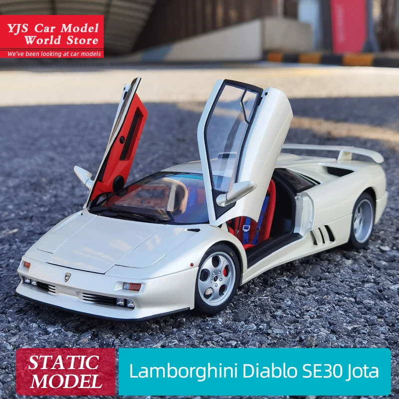 車　ＡＵＴＯ・Ａｒｔ　1/18　Ｌａｍｂｏｒｇｈｉｎｉ　Ｄｉａｂｌｏ　ミニカー airs_79149