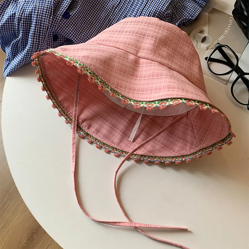 Sonbahar Kadın Balıkçı Şapkası Tatlı Çiçek Desenli Kadın Şapkaları Rüzgar Geçirmez İpli Açık Hava Güneş Korumalı Kova Şapkalar