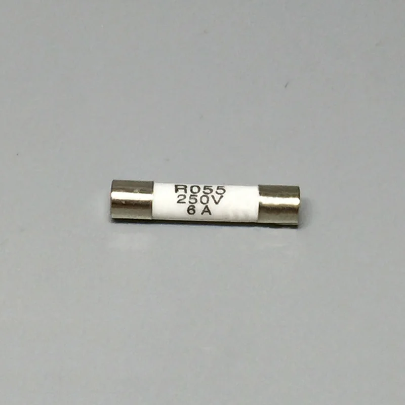 100PCS/BOX Ceramic fuse tube RO55 fuse R055 core 5 * 25 5 x25mm 0. 5A1A3A6A8A10A16A20A