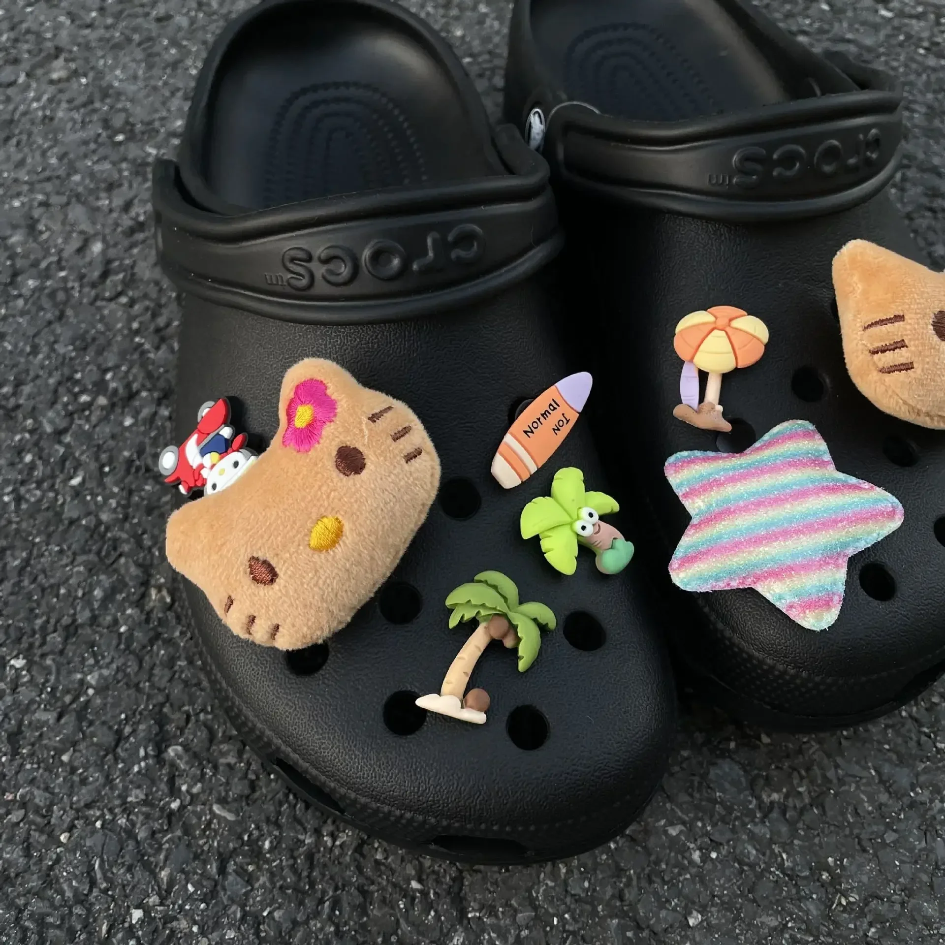 

8pcs Fashion Kawaii Hello Kittys Shoe Decorations Accessories Charms for Clogs Sandals Shoe Charms Gift Idea for Birthday