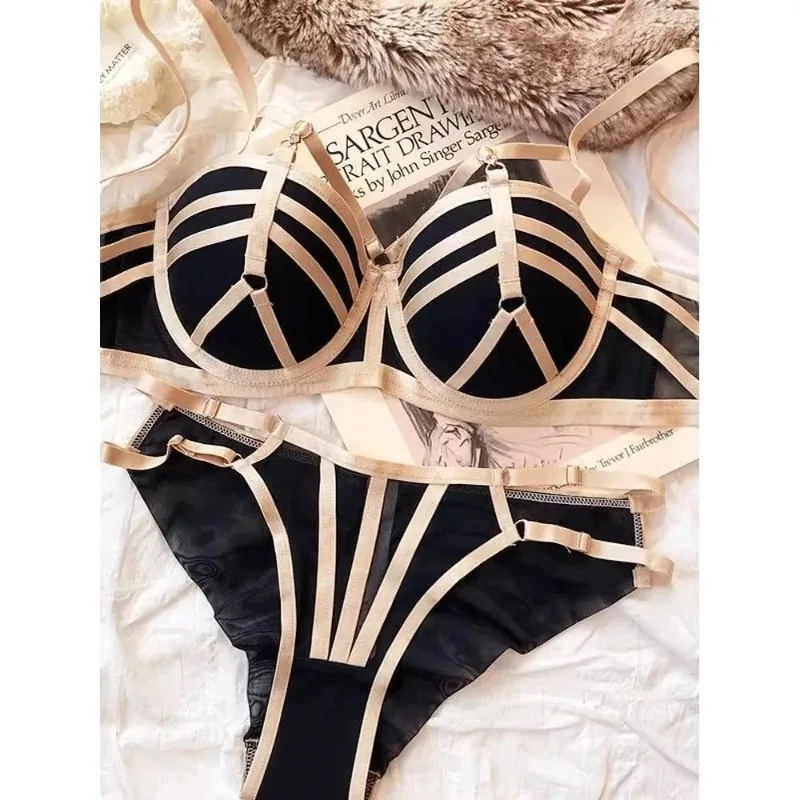 Ensemble de soutien-gorge push-up à lacets sur le devant, rehausseur de poitrine pour petites poitrines, soutien-gorge sexy en dentelle anti-affaissement et ensemble de culotte string YUQI, soutien-gorge sexy