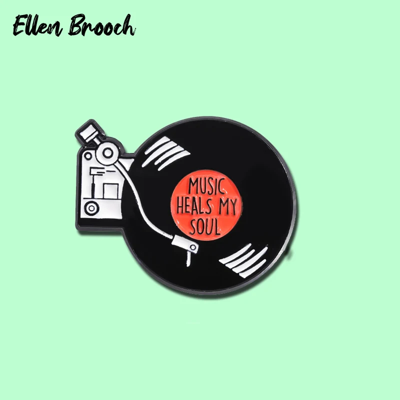 Винтажная эмалированная брошь на булавке с музыкой и надписью My Sould